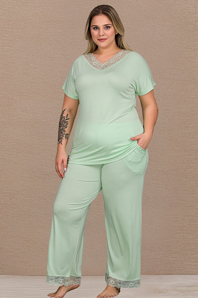 Dantel Yaka Fıstık Yeşil Büyük Beden Bayan Pijama Takımı