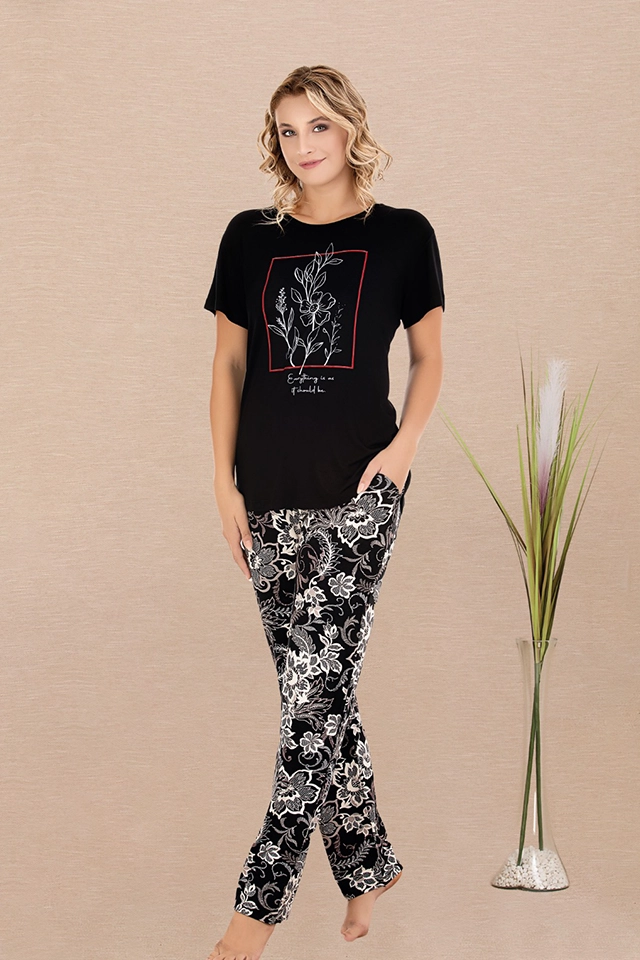 Kısa Kollu Bayan Pijama Takımı