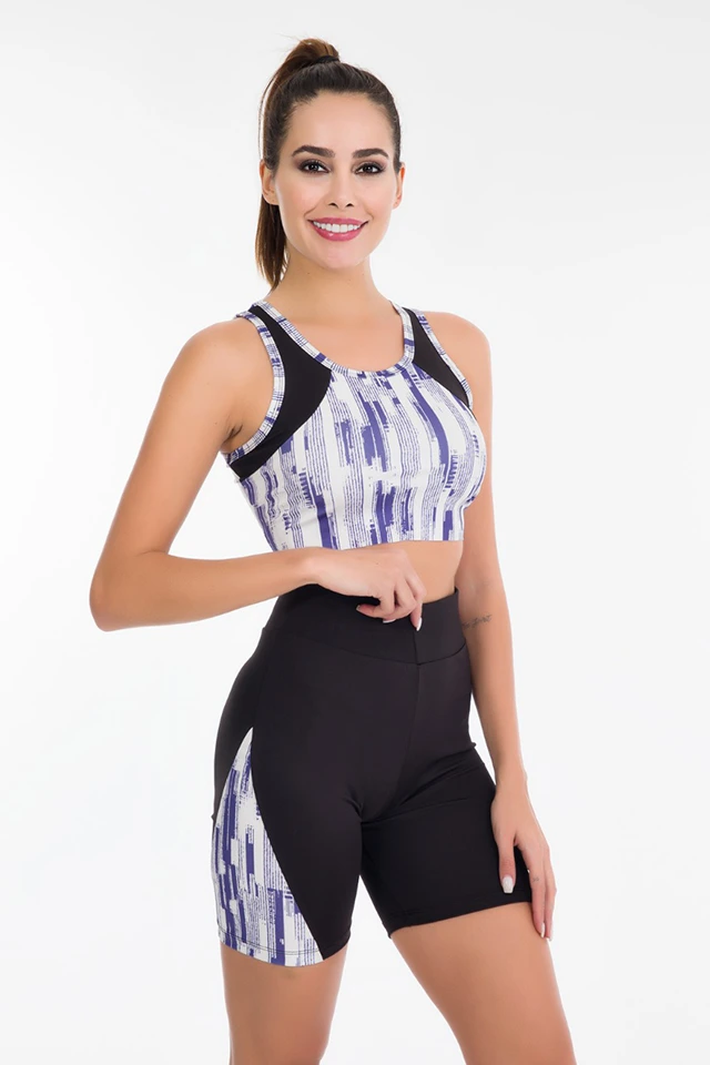 Mor Renkli Bayan Fitness Şort Büstiyer Takım