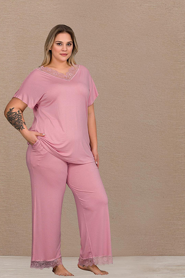 V Dantel Yaka Pembe Büyük Beden Bayan Pijama Takımı
