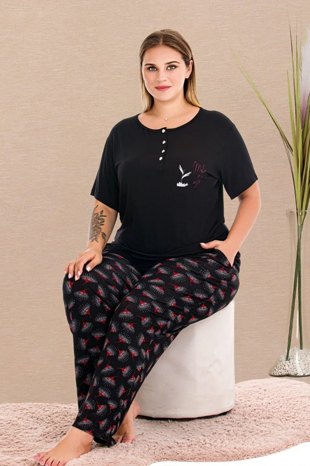 Yakası Düğmeli Büyük Beden Bayan Pijama Takımı